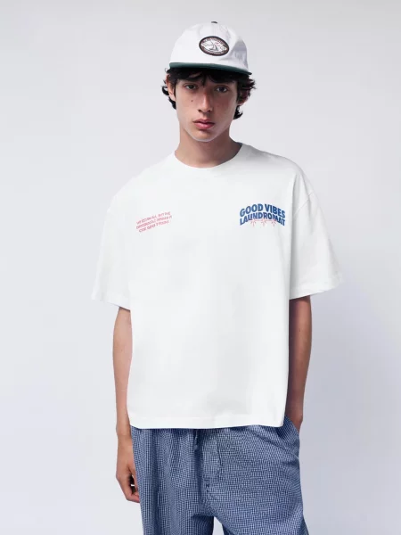 Pull&Bear Tričko COMMUNITY PLAYER modrá / červená biela