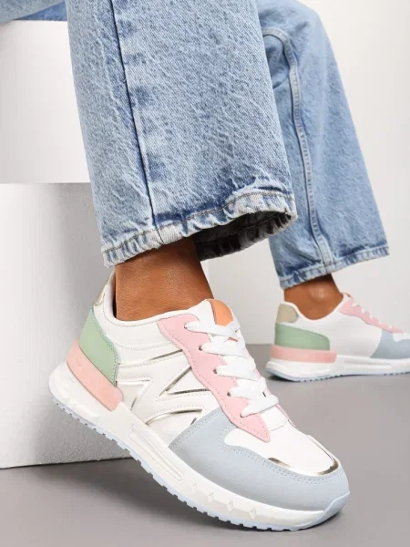 Biało-Niebieskie Płaskie Sneakersy ze Sznurowaniem z Metalicznymi Wstawkami Remarie białe
