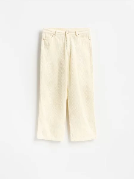 Reserved Pantaloni din crem