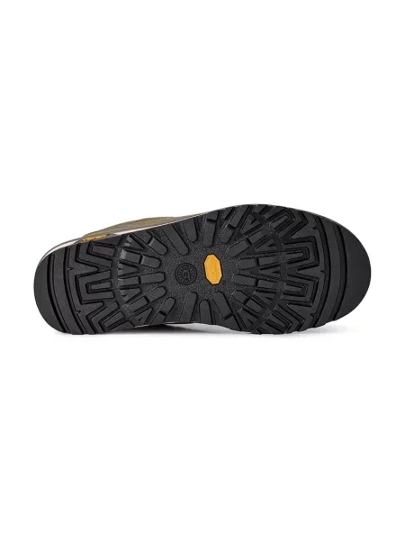 Замшевые кроссовки Ugg