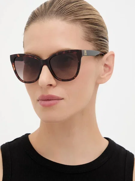 Солнцезащитные очки Love Moschino коричневые
