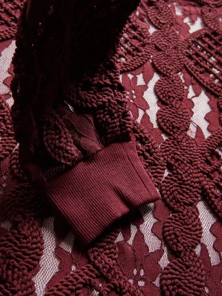 Reserved Мереживна блузка буряковий 