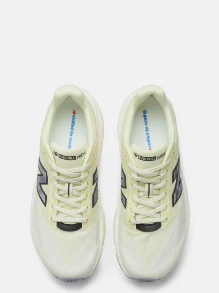 Кроссовки New Balance FuelCell желтые
