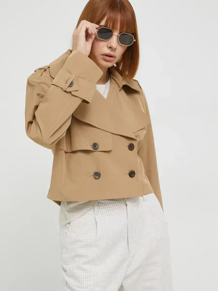 Яке Abercrombie & Fitch с преходна изолация бежово