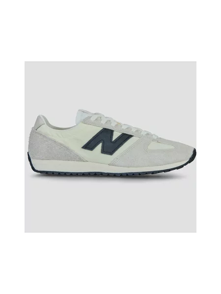 Retro superge New Balance bela