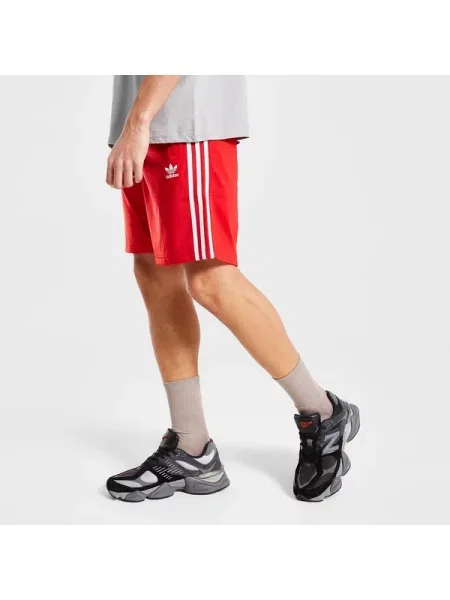 Sportovní kraťasy adidas červený