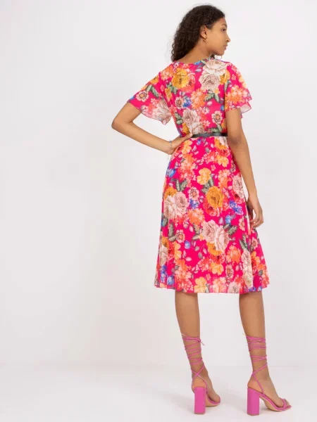 Rochie mini Fashionhunters cu model floral cu mâneci scurte plisată roz