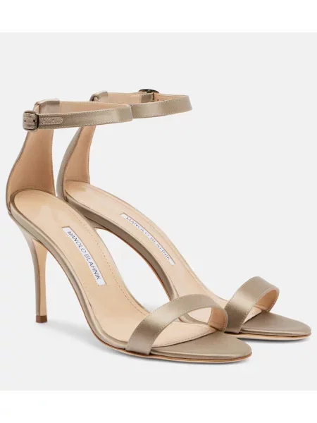 Sandale Manolo Blahnik din satin bej
