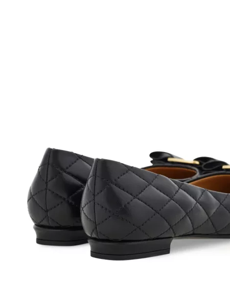 Matlasat balerini Ferragamo fără toc negru