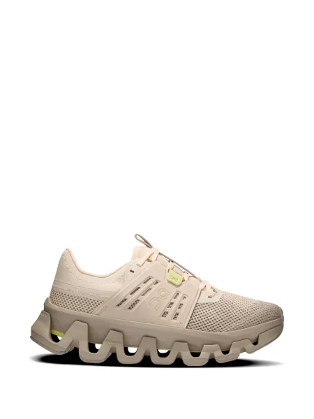 Sneakerși On