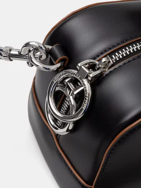 Кожаная сумка United Colors Of Benetton