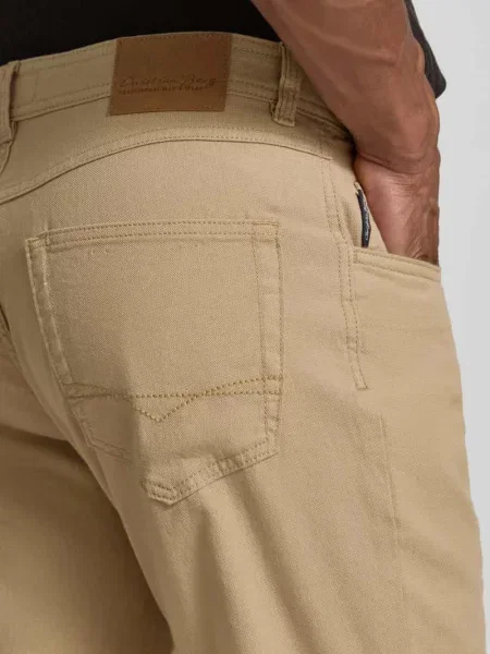 Jeansy o kroju slim fit w 5 kieszeni Christian Berg Men