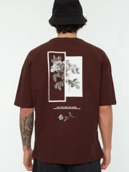Tricou Trendyol cu imagine gri