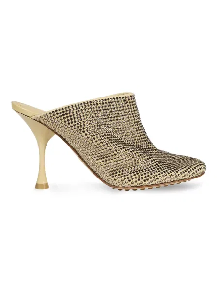 Klapki Bottega Veneta skórzane w grochy beżowe