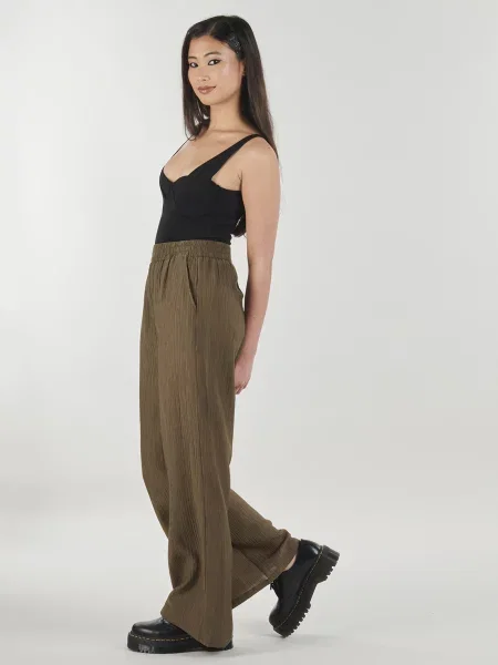 Pantaloni Minimum maro