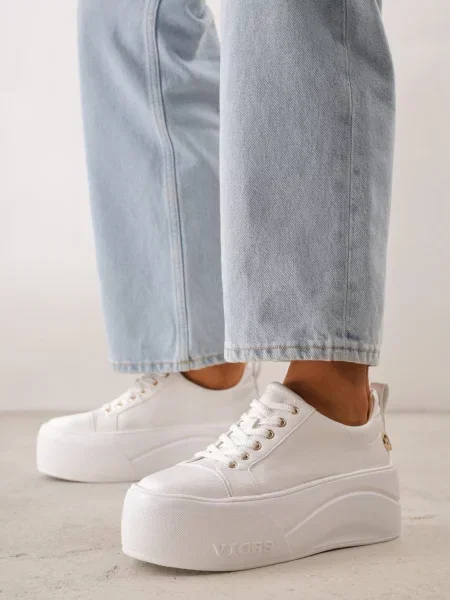 Sneakers VICES pe platformă cu aplicație metalizată și inscripție Beli Albi alb