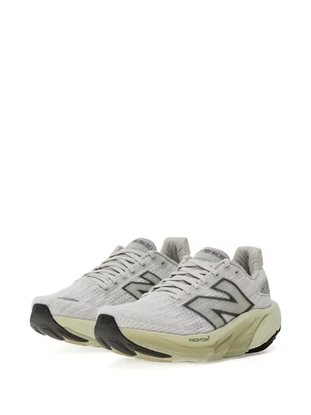 Велурен суичър с качулка New Balance бродиран бяло