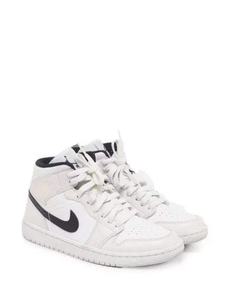Top Jordan alb