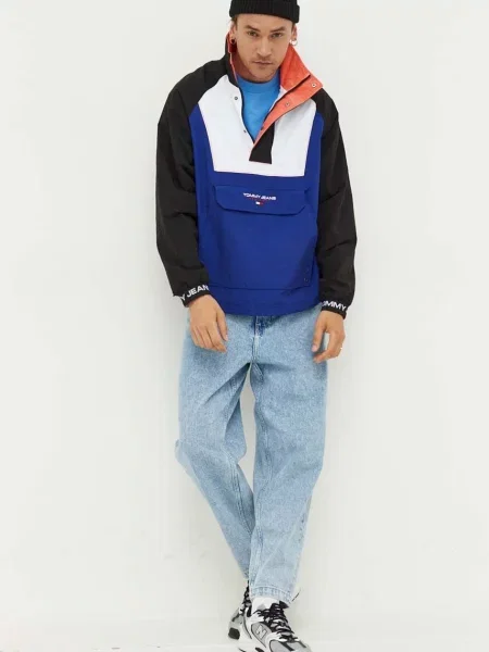 Kurtka Tommy Jeans w miejskim stylu niebieska