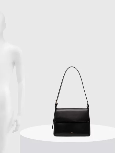 A.P.C. чанта дамска от кожа Sac Virginie Flap черно