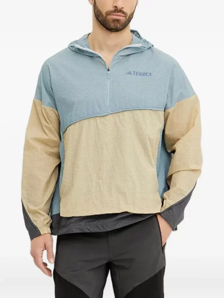 Маратонки Adidas Terrex с връзки на райета с дантела червено