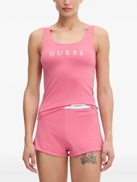 Pijamale Guess cu imagine roz
