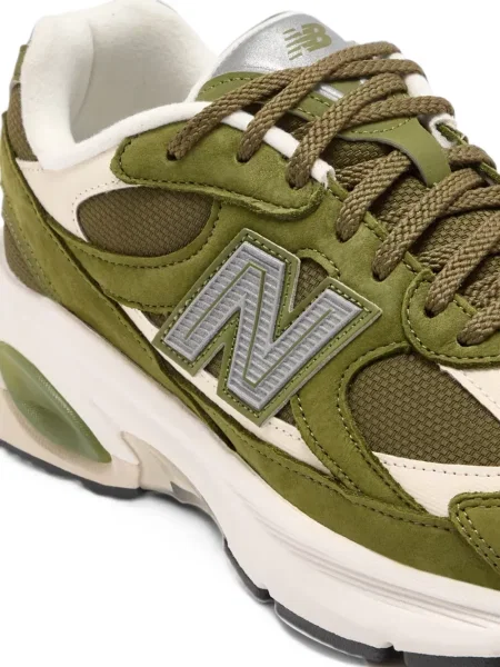 Top New Balance verde