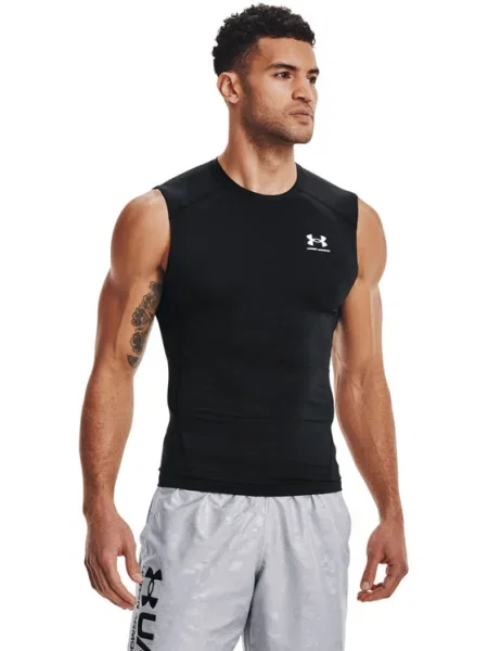 Under Armour Тениска от техническо трико HeatGear® черен