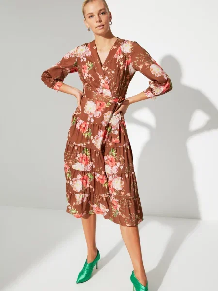 Rochie Trendyol maro