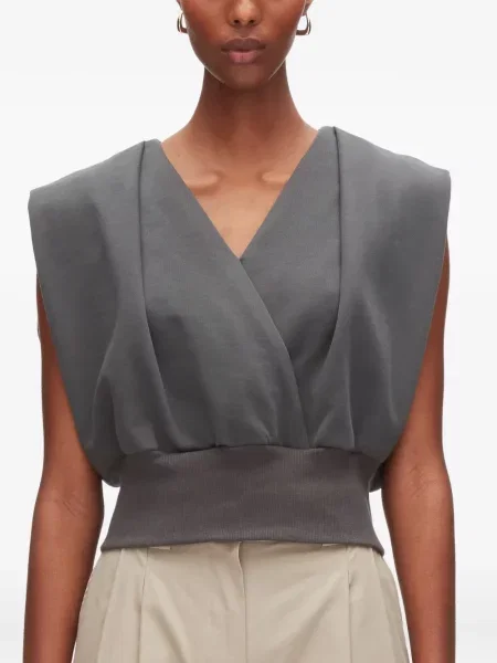 Top 3.1 Phillip Lim cu decolteu în V gri