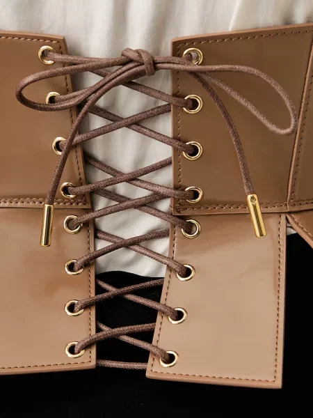 Curea Elisabetta Franchi din piele bej