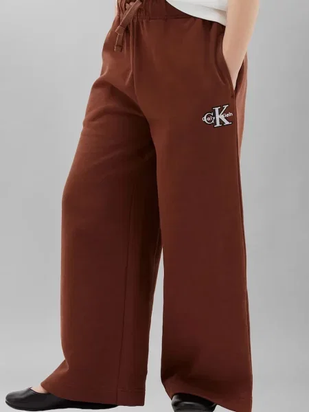 Calvin Klein Jeans donji dio trenirke za djecu od pamuka smeđa