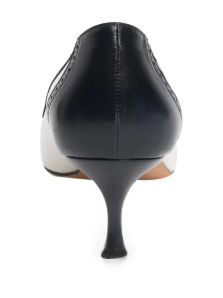 Pantofi cu toc Manolo Blahnik din piele albastru