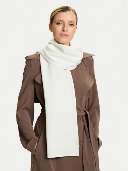 Зимен шал Calvin Klein Emblem Aop Jcq Fine Rib Scarf Бежов бяло