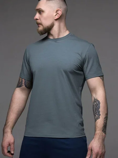 Футболка синя