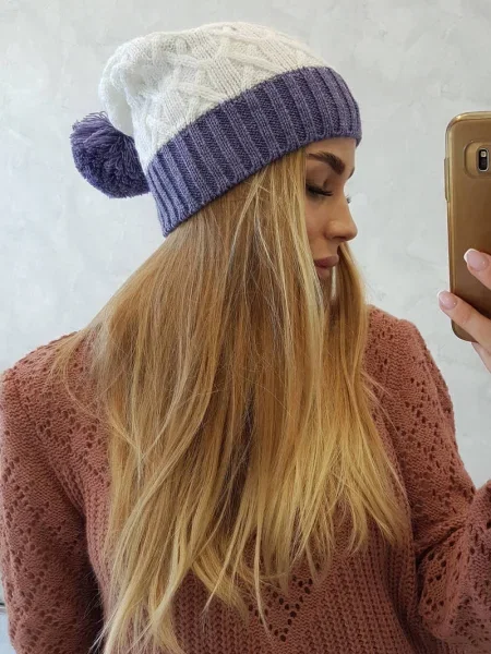 Șapcă Kesi din fleece alb