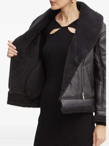 Geacă Bardot din fleece cu cataramă negru