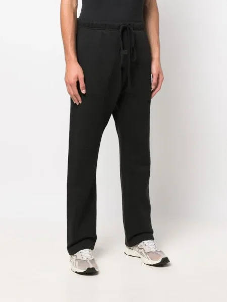 Панталон Fear Of God Essentials с принт черно