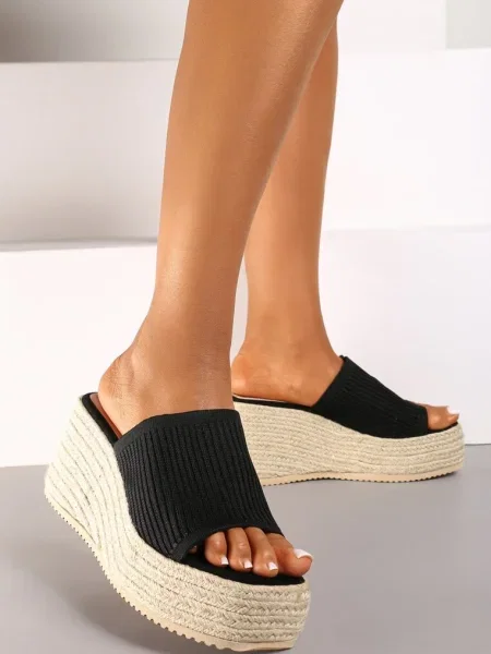 Casualowe Klapki w Stylu Boho na Koturnie z Plecionką Neltara czarne