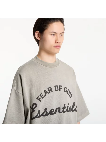 Krátky tričko Fear Of God Essentials s krátkymi rukávmi