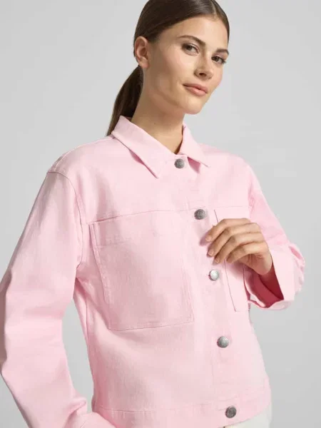 Kurtka jeansowa o kroju regular fit z na piersi model Bess' Soyaconcept różowa