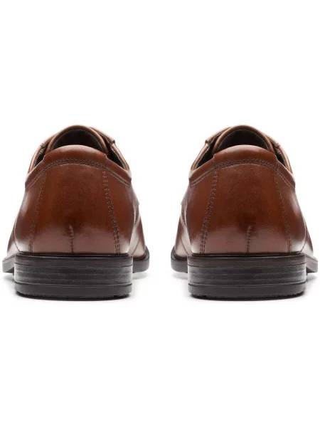 Pantofi Clarks maro