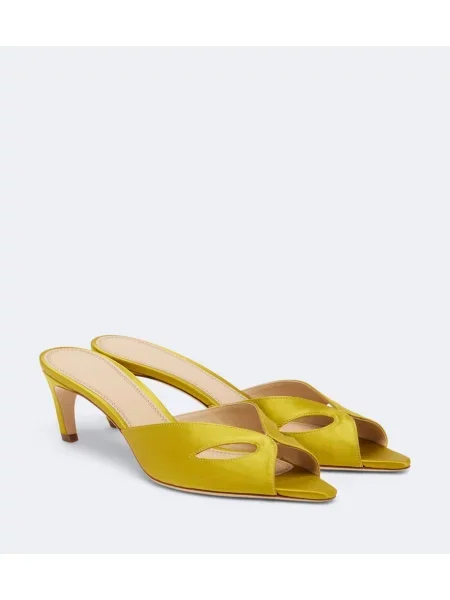 Papuci tip mules Victoria Beckham din satin verde