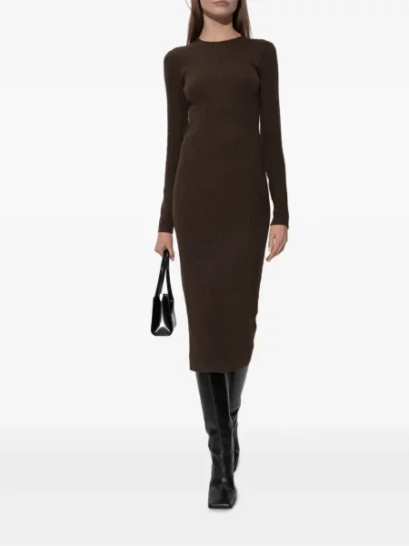 Rochie maxi Fear Of God Essentials lungă de costum maro