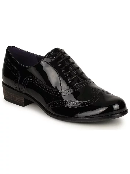 Derby Clarks črna