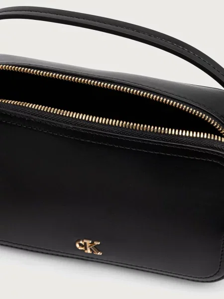 Calvin Klein Táska Ck Hardware Camera Bag fekete