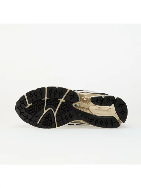 Маратонки New Balance сиво