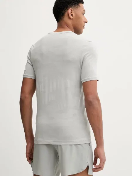 Under Armour edzős póló Vanish szürke