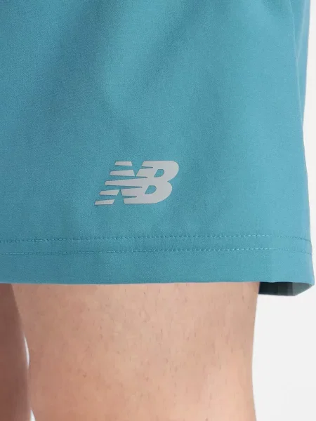 Короткие спортивные шорты New Balance