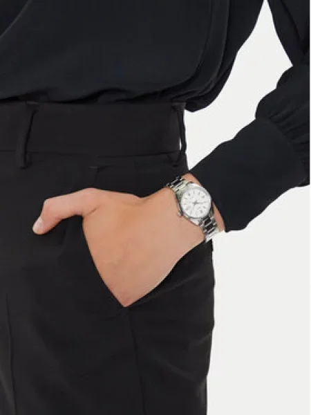 Casio Hodinky Stříbrná